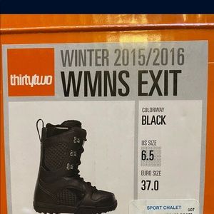 Women’s Snowboard Boots - 6.5 - Never used